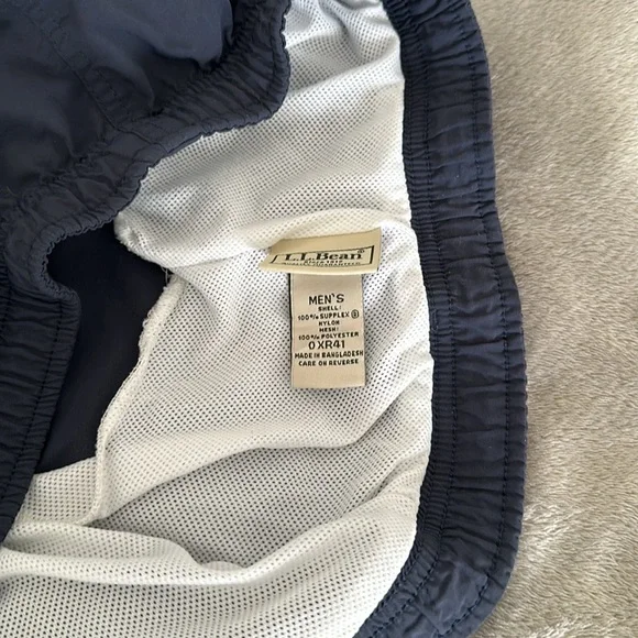 LL BEAN Swim Trunks Shorts Mens Large Blue Lined Classic Sports Supplex Stretch - Picture 6 of 7